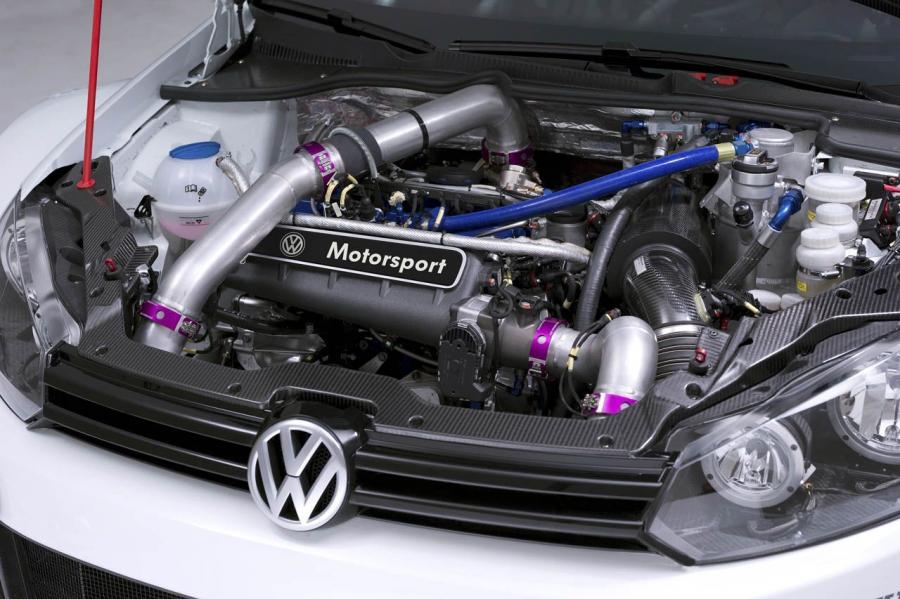  Volkswagen Golf24 24h Nurburgring 2011 года  (фото 14 из 34)